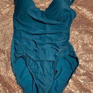 Size 18 Miraclesuit Swim Onw Piece Nile Teal Miravella Gandolf